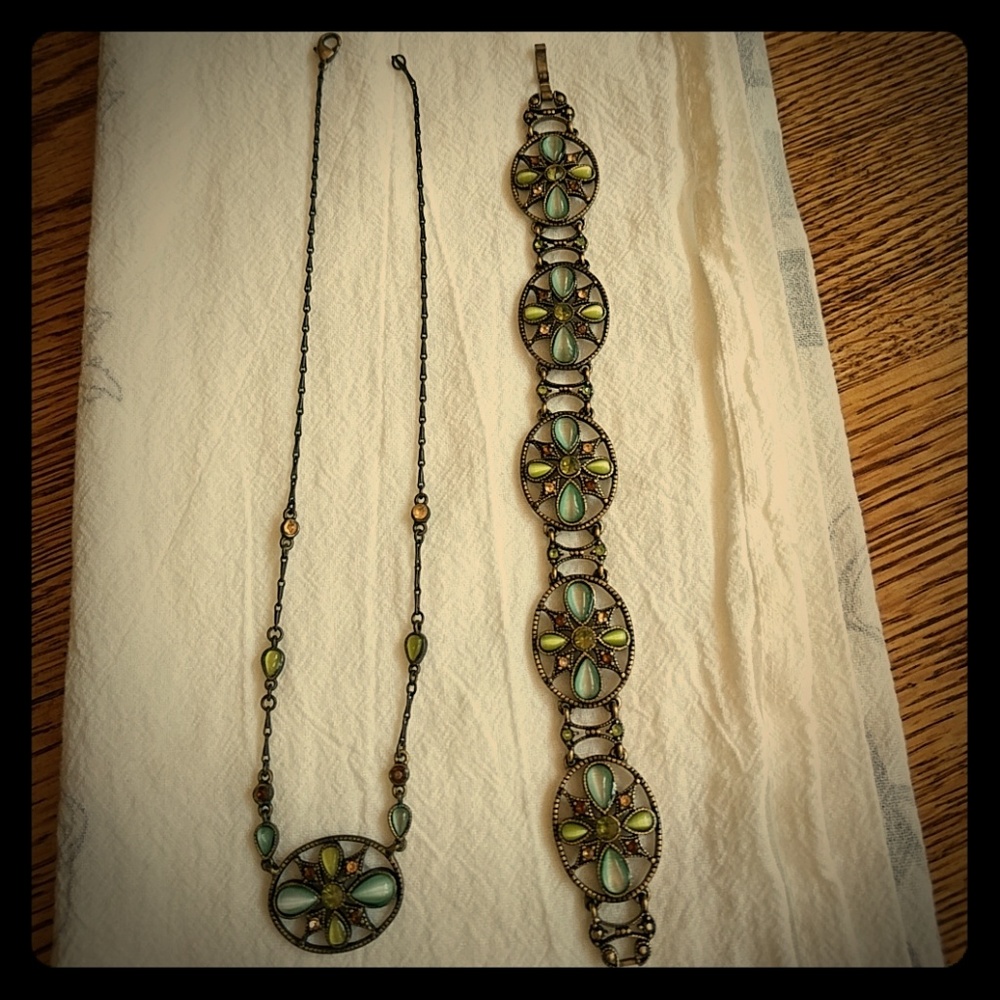 Necklace & Bracelet Set